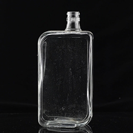 黑龙江晶白玻璃酒瓶